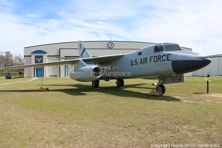 United States Air Force Douglas WB-66D Destroyer (55-0392) | Photo 431837