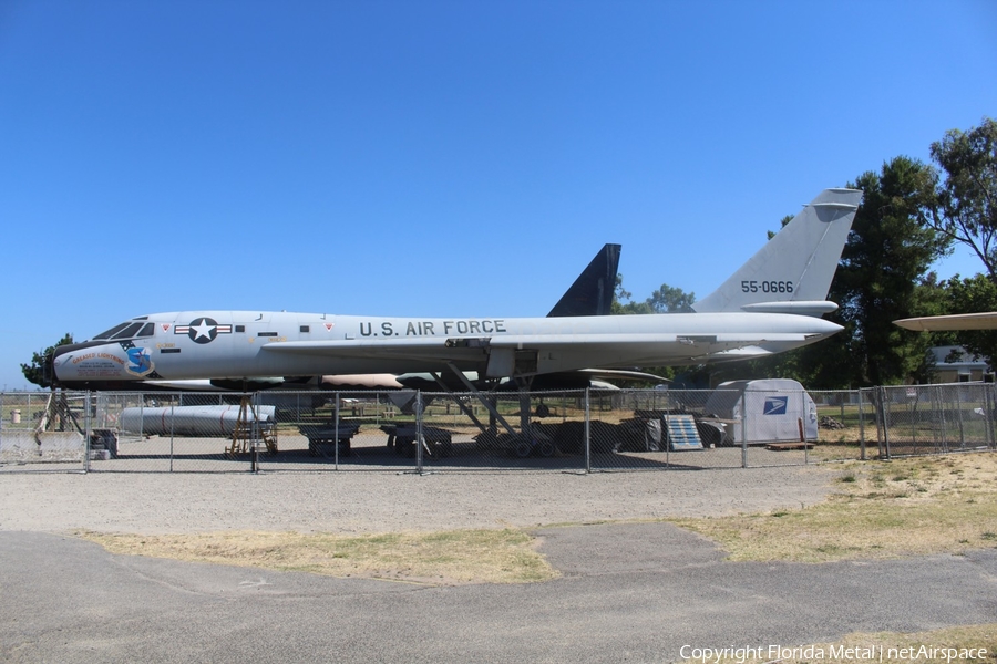 United States Air Force Convair B-58A Hustler (55-0666) | Photo 305364