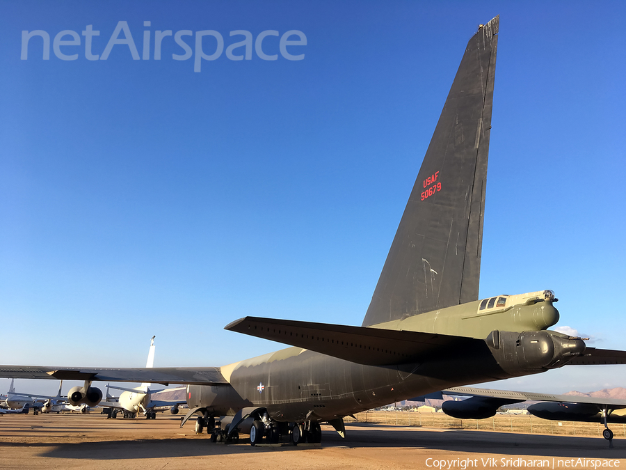 United States Air Force Boeing B-52D Stratofortress (55-0679) | Photo 196745