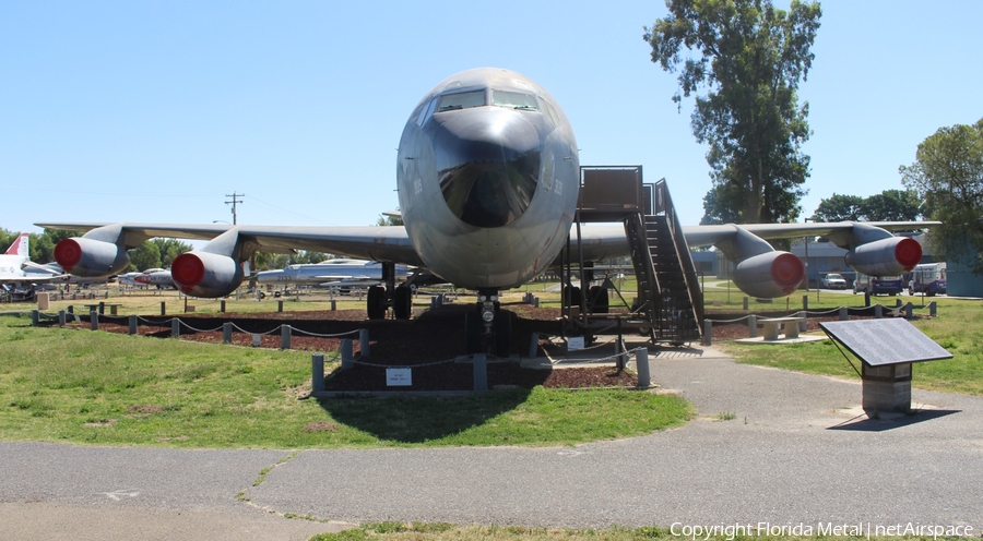 United States Air Force Boeing KC-135A Stratotanker (55-3139) | Photo 431842