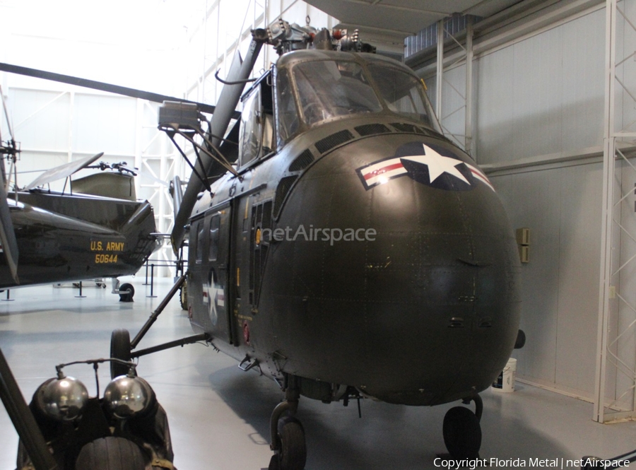 United States Army Sikorsky H-19D Chickasaw (55-3221) | Photo 455773