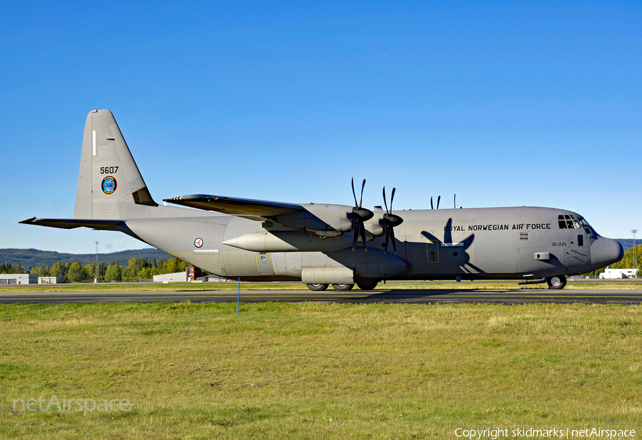 Royal Norwegian Air Force Lockheed Martin C-130J-30 Super Hercules (5607) | Photo 266603