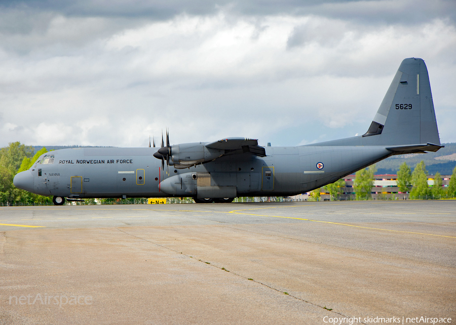 Royal Norwegian Air Force Lockheed Martin C-130J-30 Super Hercules (5629) | Photo 324291