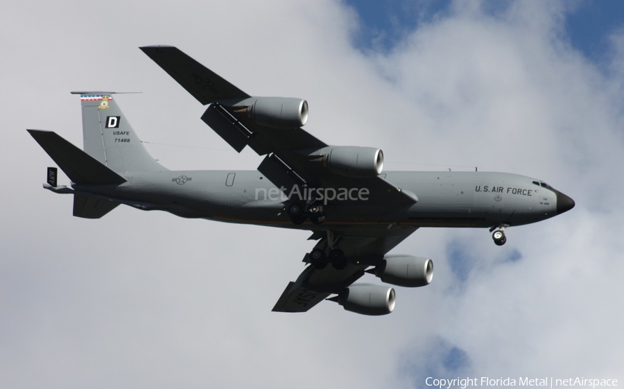 United States Air Force Boeing KC-135R Stratotanker (57-1488) | Photo 370009