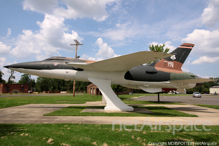 United States Air Force Republic F-105B Thunderchief (57-5776) | Photo 106795