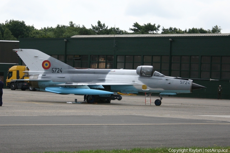Romanian Air Force (Forțele Aeriene Române) Mikoyan-Gurevich MiG-21MF-75 Lancer C (5724) | Photo 553019