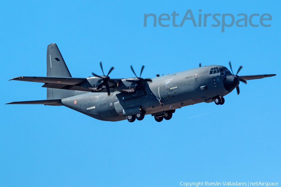 French Air Force (Armée de l’Air) Lockheed Martin C-130J-30 Super Hercules (5847) | Photo 600397