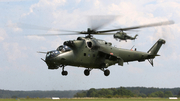 Polish Army (Siły Zbrojne Rzeczypospolitej Polskiej) Mil Mi-24D Hind-D (585) at  Ketrzyn - Wilamowo, Poland
