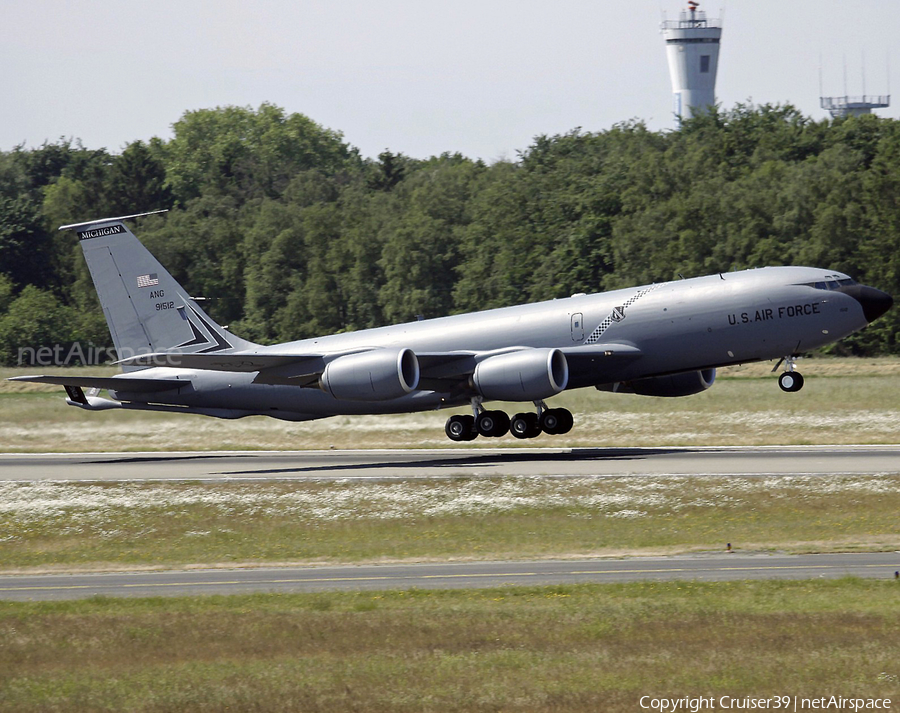 United States Air Force Boeing KC-135T Stratotanker (59-1512) | Photo 608323