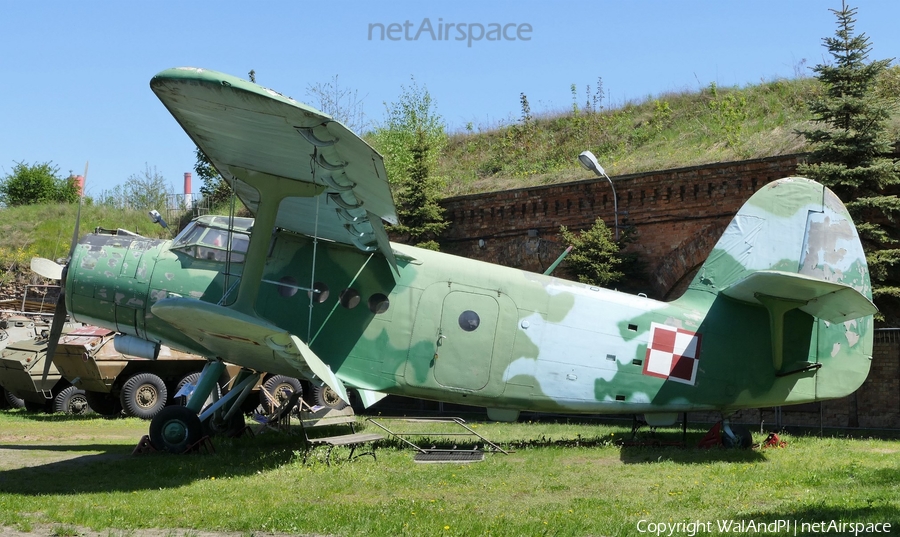Polish Air Force (Siły Powietrzne) PZL-Mielec An-2P (5928) | Photo 447050