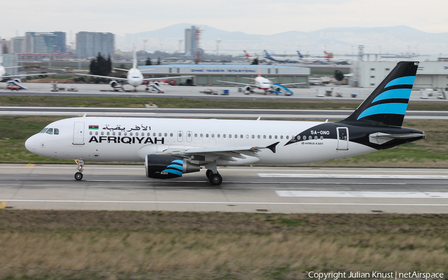 Afriqiyah Airways Airbus A320-214 (5A-ONO) | Photo 261873