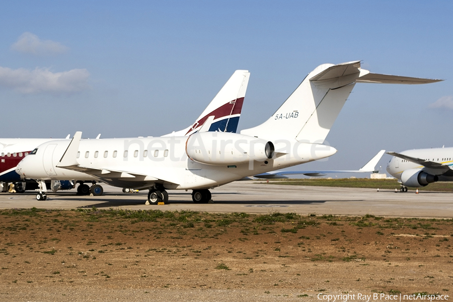 (Private) Bombardier BD-700-1A11 Global 5000 (5A-UAB) | Photo 155537