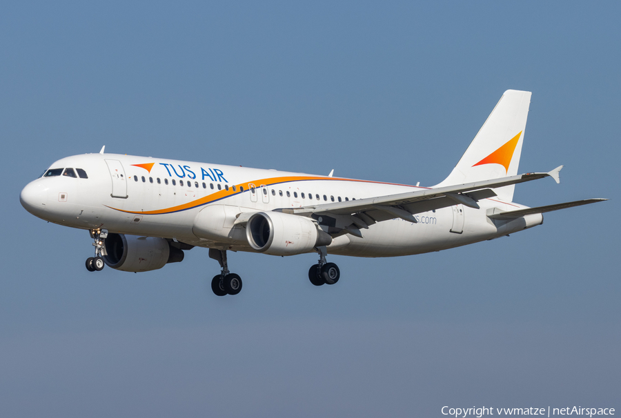 Tus Airways Airbus A320-214 (5B-DDK) | Photo 501057