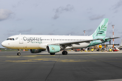 Cyprus Airways Airbus A320-214 (5B-DDQ) at  Hamburg - Fuhlsbuettel (Helmut Schmidt), Germany