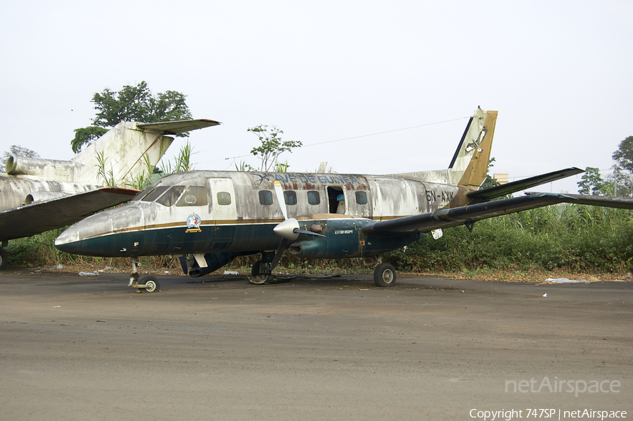 Ave de Guinea Embraer EMB-110P1 Bandeirante (5N-AXK) | Photo 42704