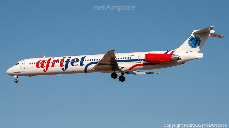 Afrijet McDonnell Douglas MD-82 (5N-BKI) | Photo 513094