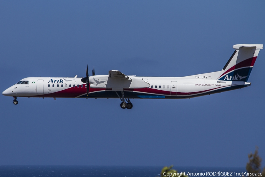 Arik Air Bombardier DHC-8-402Q (5N-BKV) | Photo 122995