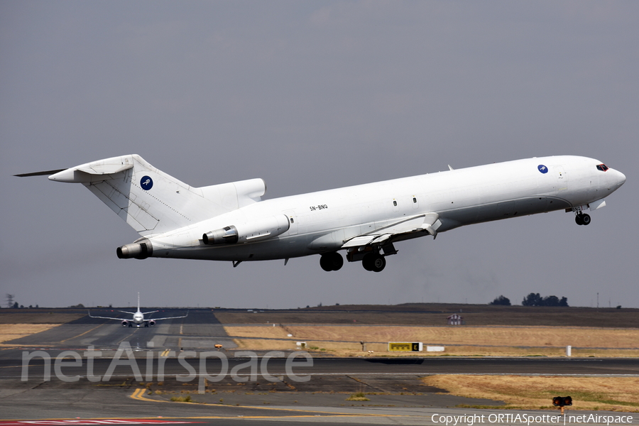 Associated Air Cargo Boeing 727-2B7F(Adv) (5N-BNQ) | Photo 379379