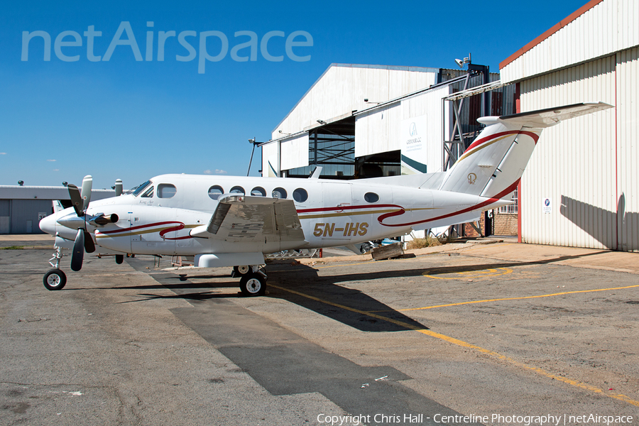 (Private) Beech King Air 200 (5N-IHS) | Photo 110510