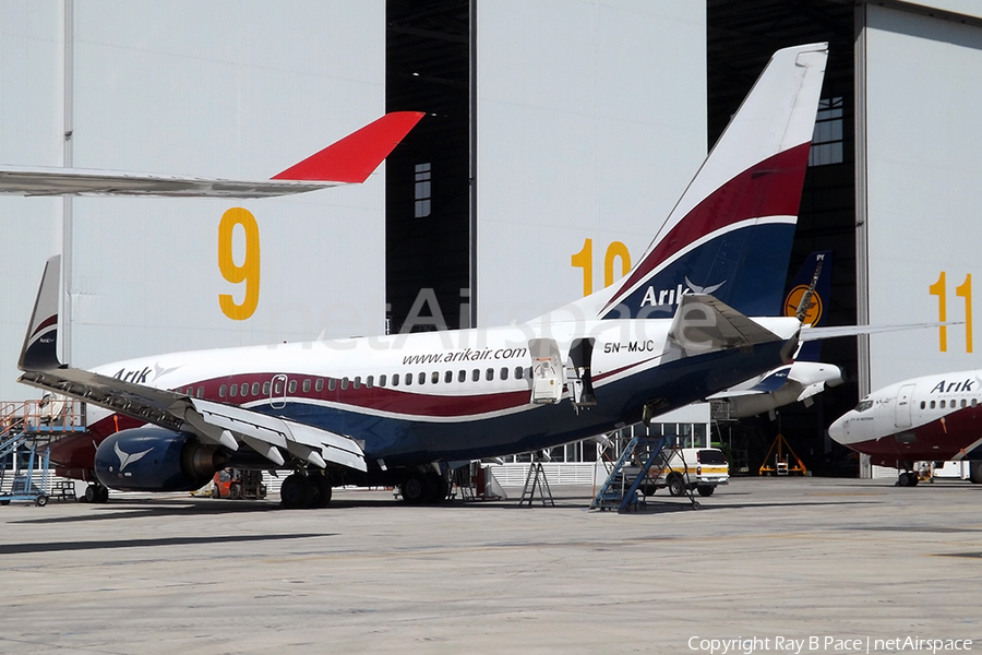 Arik Air Boeing 737-7BD (5N-MJC) | Photo 359434