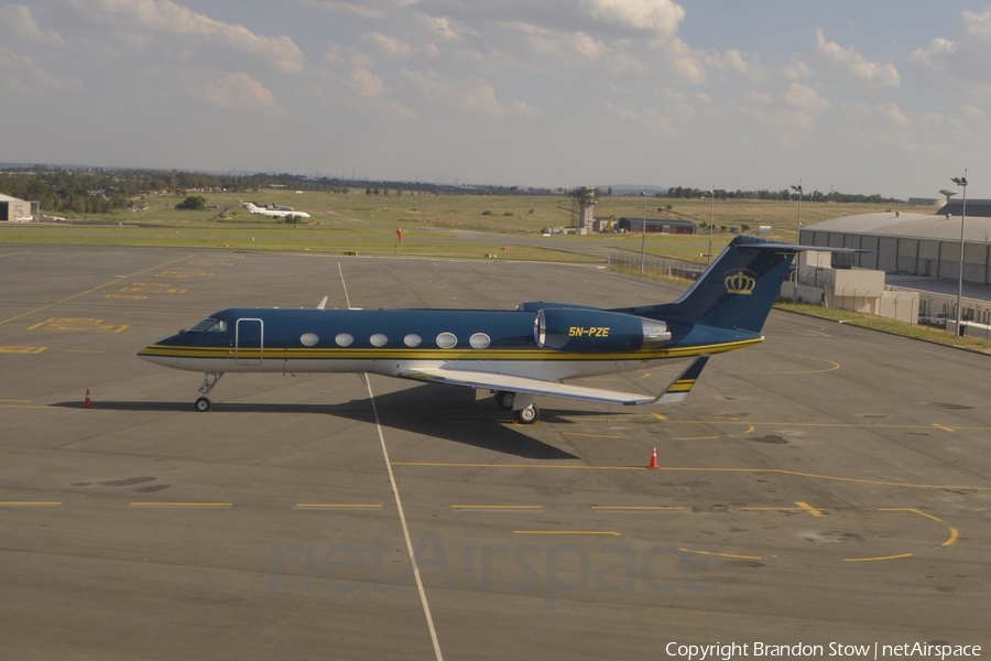 (Private) Gulfstream G-IV (5N-PZE) | Photo 325914