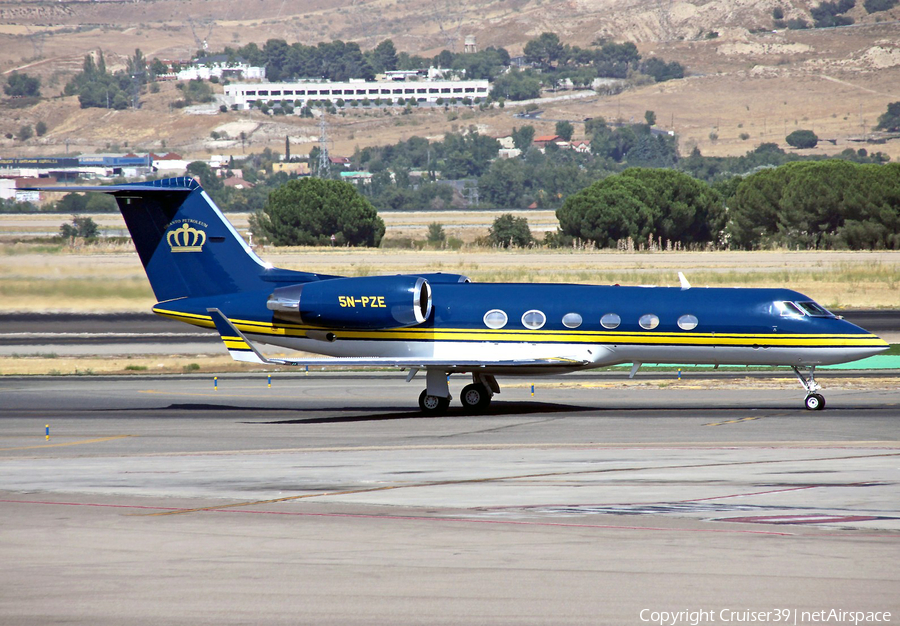 (Private) Gulfstream G-IV (5N-PZE) | Photo 188668