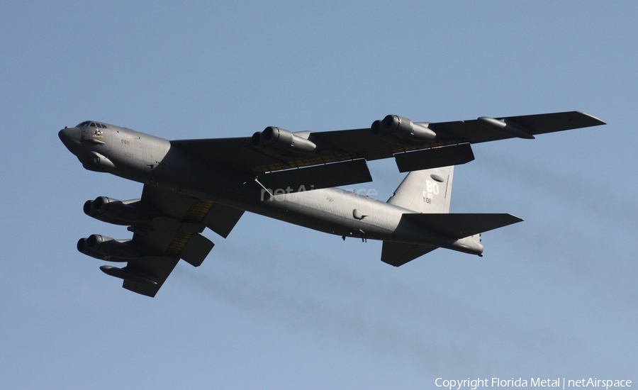 United States Air Force Boeing B-52H Stratofortress (60-0011) | Photo 301621