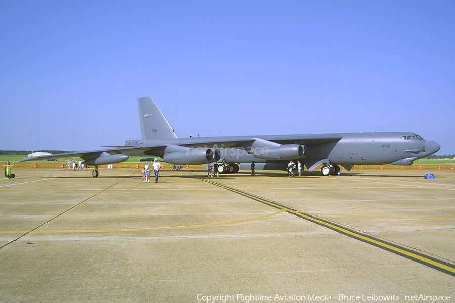 United States Air Force Boeing B-52H Stratofortress (60-0016) | Photo 164007