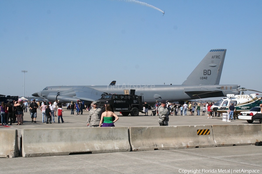 United States Air Force Boeing B-52H Stratofortress (60-0042) | Photo 456274