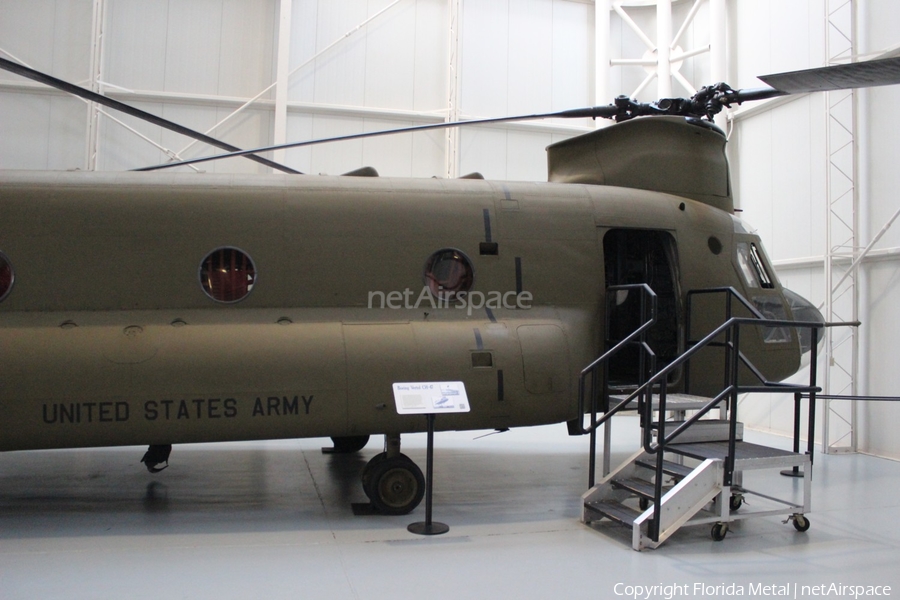 United States Army Boeing CH-47A Chinook (60-03451) | Photo 456383