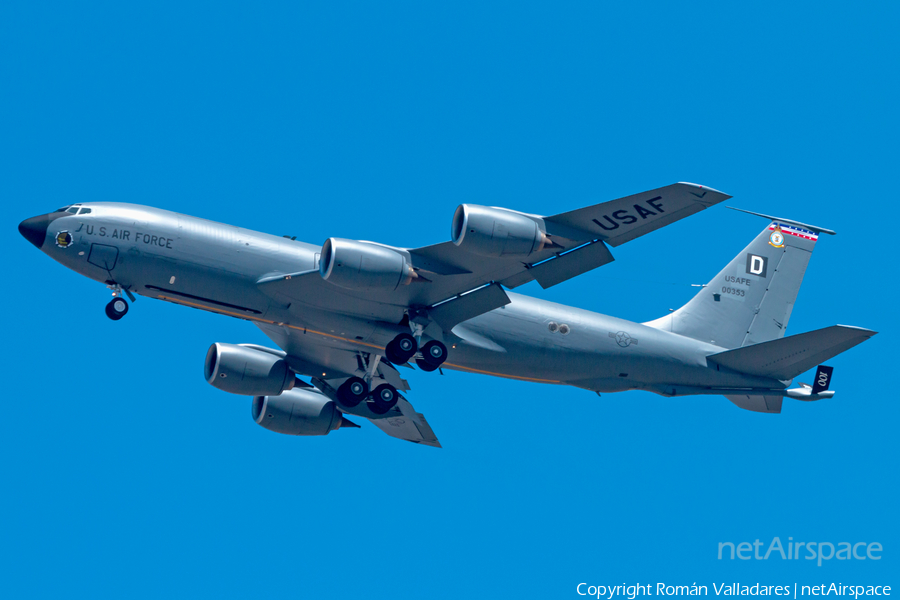 United States Air Force Boeing KC-135R Stratotanker (60-0353) | Photo 682293