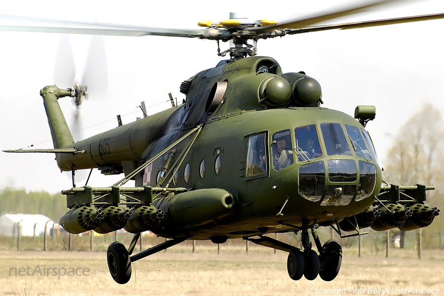 Polish Air Force (Siły Powietrzne) Mil Mi-17 Hip-H (605) | Photo 25031
