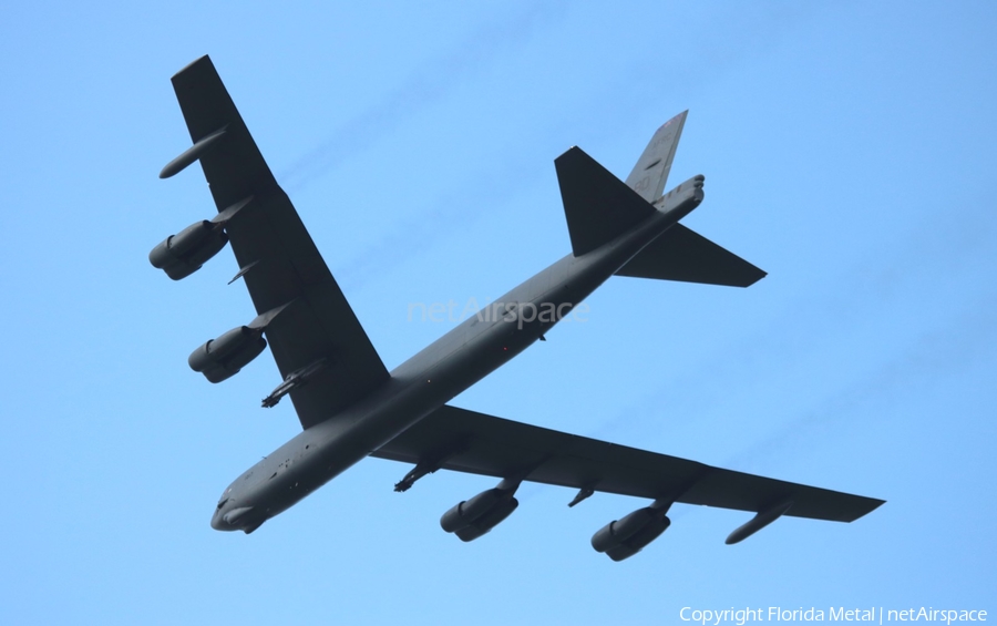 United States Air Force Boeing B-52H Stratofortress (61-0017) | Photo 306745