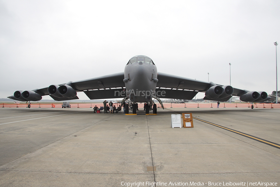 United States Air Force Boeing B-52H Stratofortress (61-0019) | Photo 160287