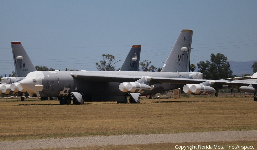 United States Air Force Boeing B-52H Stratofortress (61-0027) | Photo 456551
