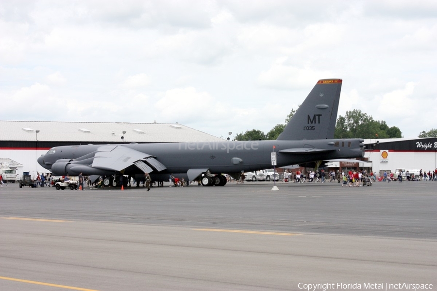 United States Air Force Boeing B-52H Stratofortress (61-0035) | Photo 456558