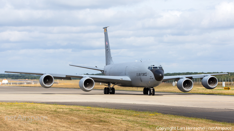 United States Air Force Boeing KC-135R Stratotanker (61-0277) | Photo 172361