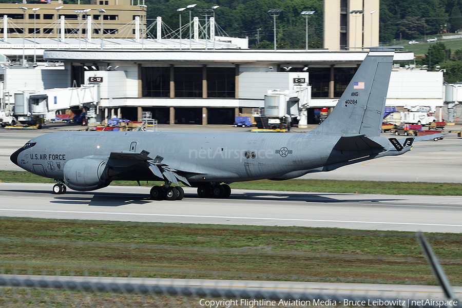 United States Air Force Boeing KC-135R Stratotanker (61-0284) | Photo 152349