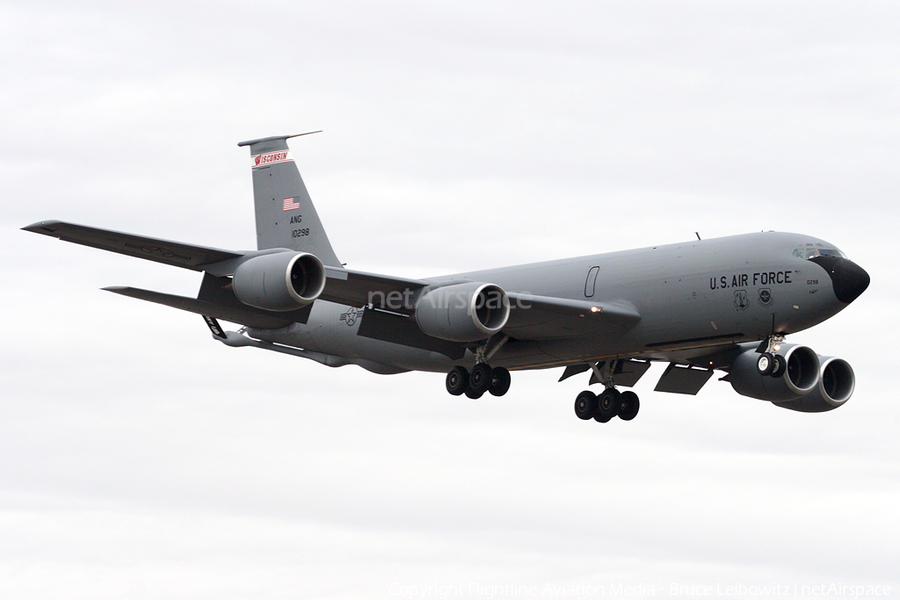 United States Air Force Boeing KC-135R Stratotanker (61-0298) | Photo 152359