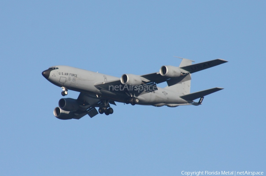 United States Air Force Boeing KC-135R Stratotanker (61-0313) | Photo 456636