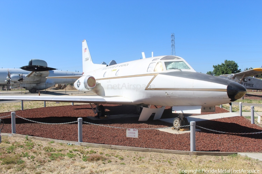 United States Air Force North American T-39A Sabreliner (61-0664) | Photo 432011