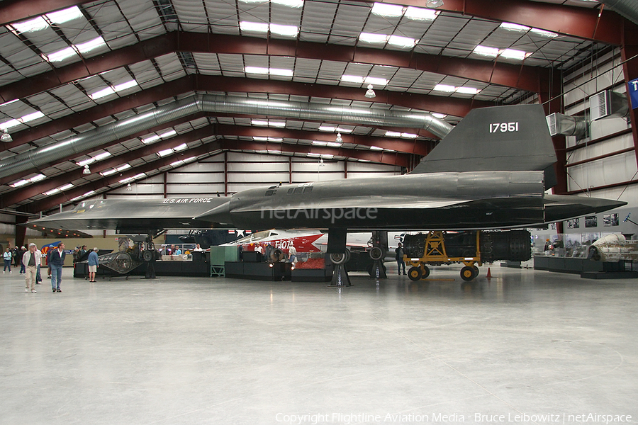United States Air Force Lockheed SR-71A Blackbird (61-7951) | Photo 168902
