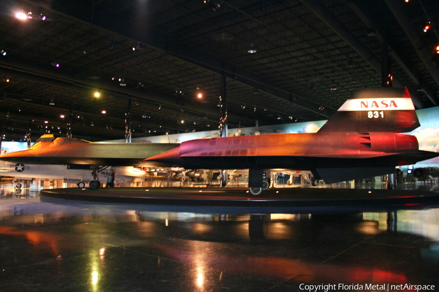 United States Air Force Lockheed SR-71B Blackbird (61-7956) | Photo 456679