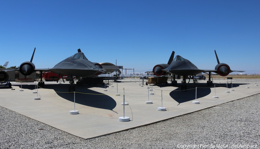 United States Air Force Lockheed SR-71A Blackbird (61-7973) | Photo 327620