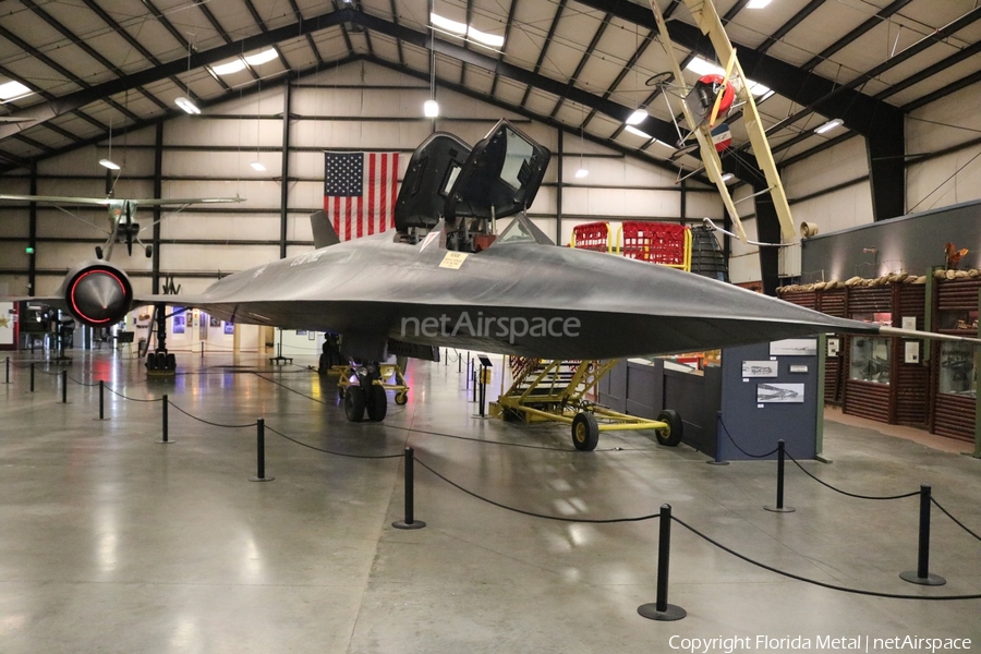 United States Air Force Lockheed SR-71A Blackbird (61-7975) | Photo 456692