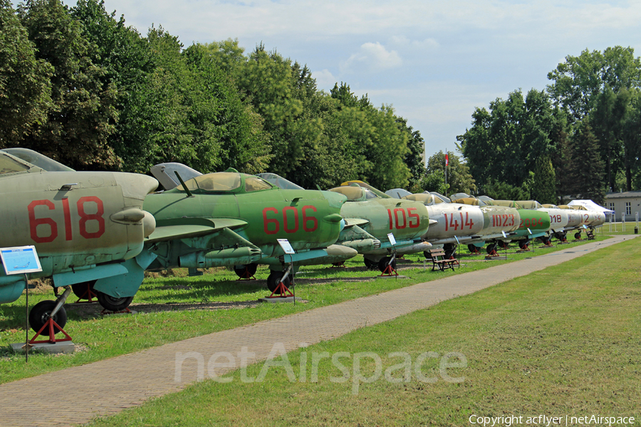 Polish Navy (Marynarka Wojenna) PZL-Mielec Lim-6MR (MiG-17R) (618) | Photo 653280