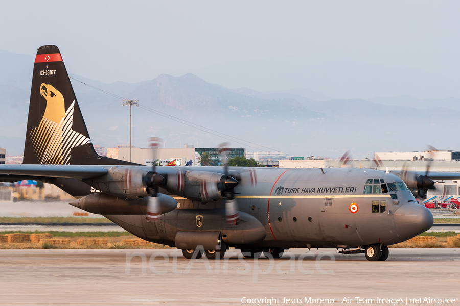 Turkish Air Force (Türk Hava Kuvvetleri) Lockheed C-130E Hercules (63-13187) | Photo 216026