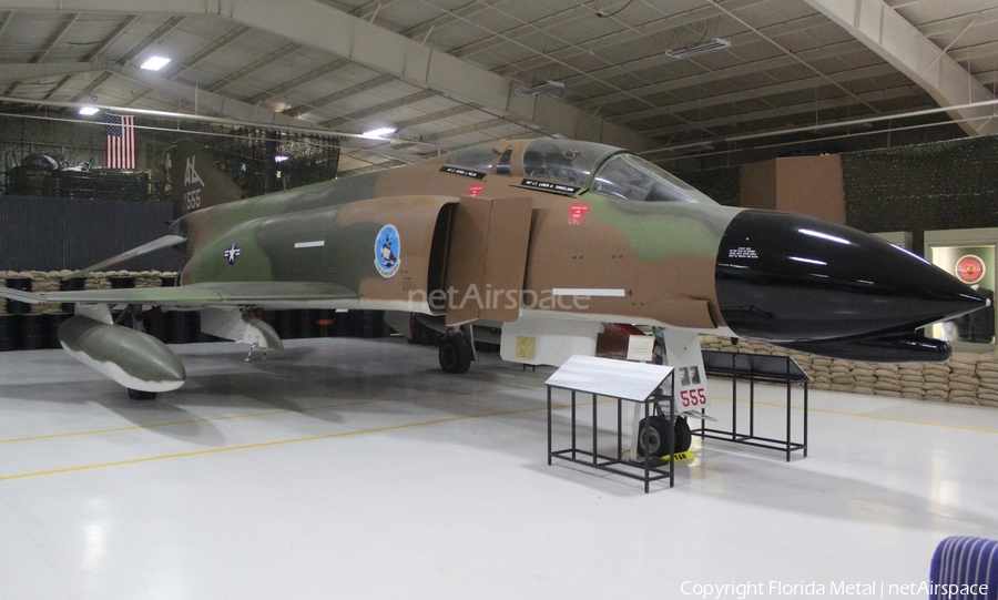 United States Air Force McDonnell Douglas F-4C Phantom II (63-7555) | Photo 324808