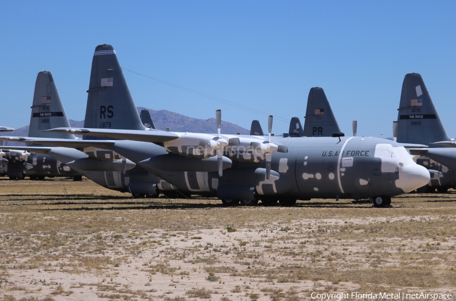 United States Air Force Lockheed C-130H Hercules (63-7879) | Photo 301801
