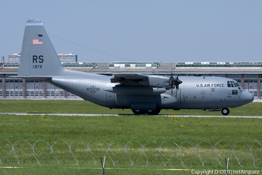 United States Air Force Lockheed C-130H Hercules (63-7879) | Photo 257645